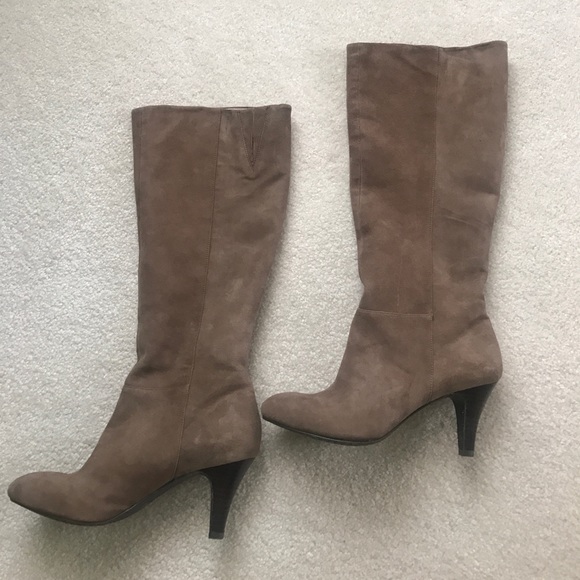 Banana Republic Shoes - Banana Republic suede boots