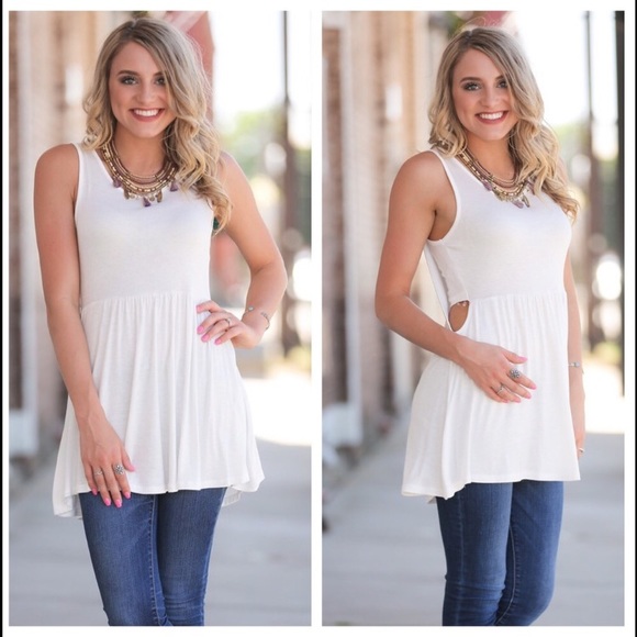 ❤️NEW Ivory Sleeveless Tunic with Side Band - Picture 2 of 2