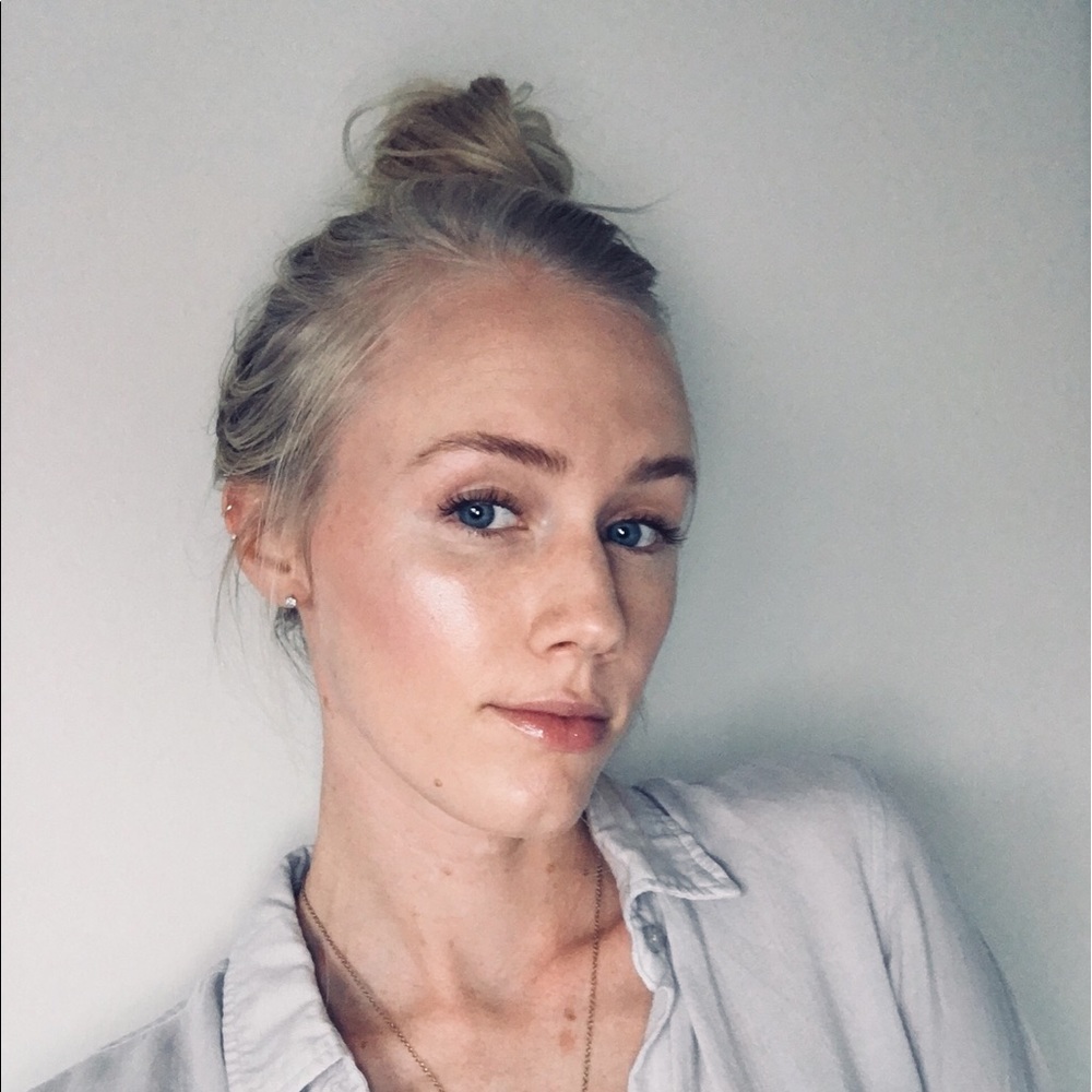 Meet your Posher, Elly