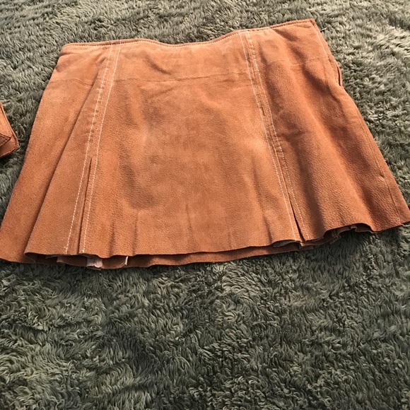 Mini skirt and matching bag - Picture 1 of 3