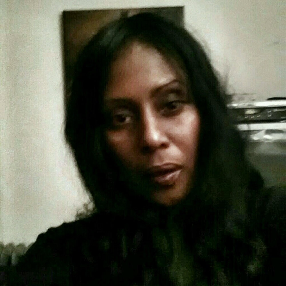 Meet your Posher, Inez