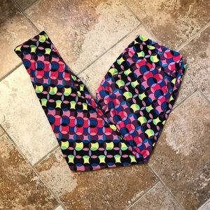 Fun LulaRoe leggings!