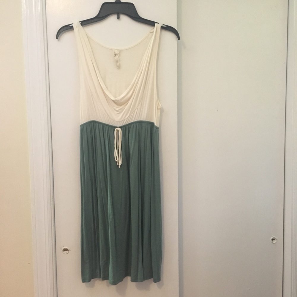 Stop neck dress (size: small)