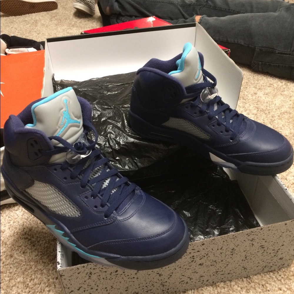 Jordan 5 hornets