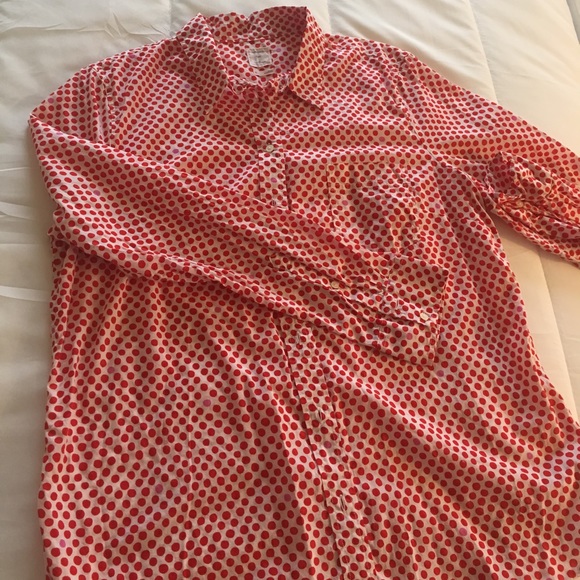 Gap buttoned down shirt 👚 - Picture 2 of 5