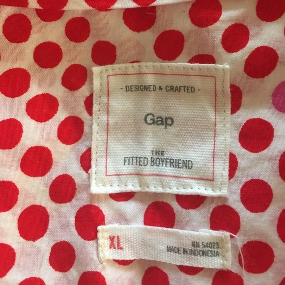 Gap buttoned down shirt 👚 - Picture 3 of 5