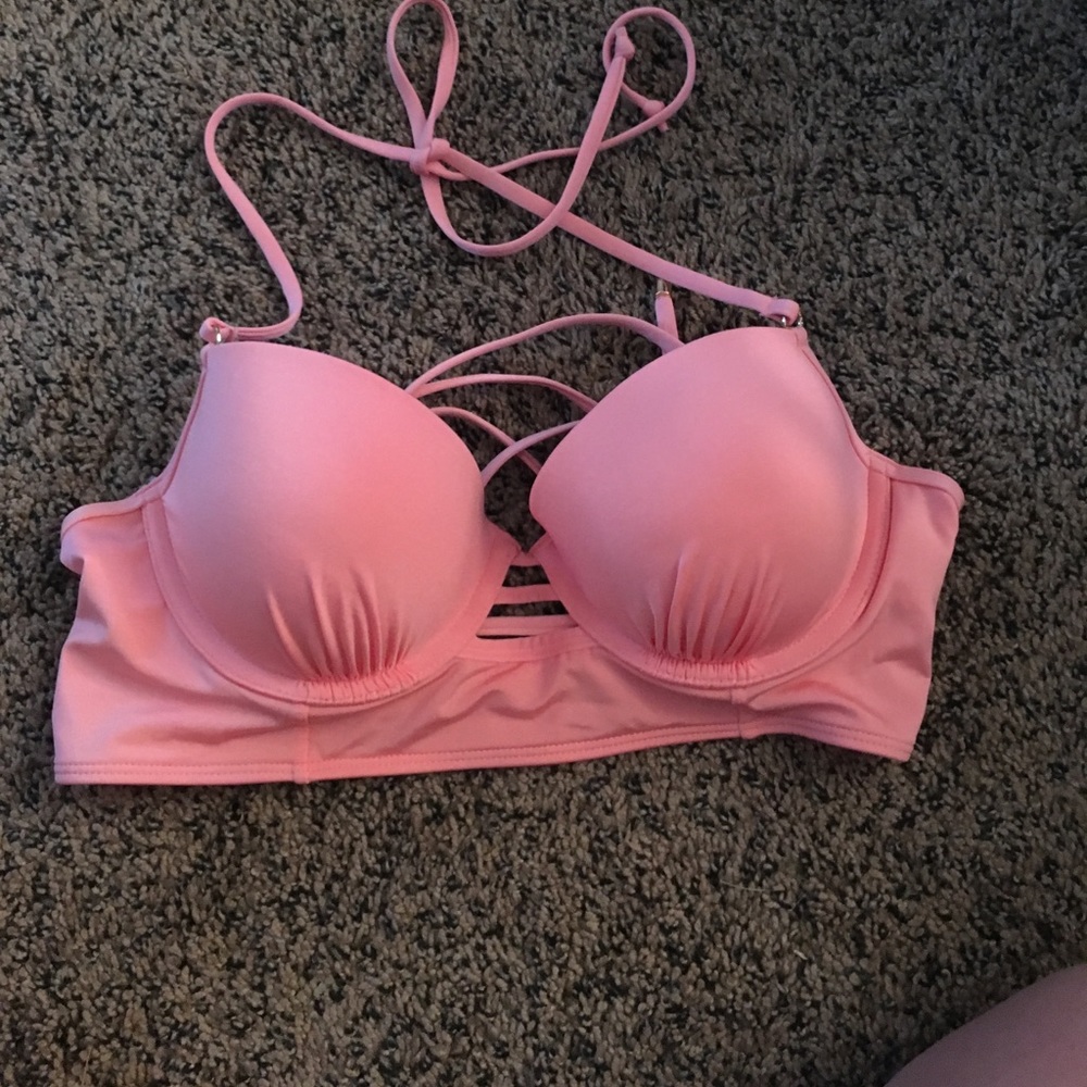 NEVER WORN push up bikini top