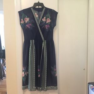 Beach cover up (size: medium)