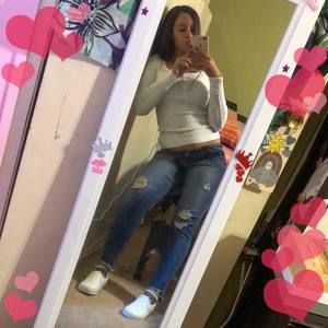 Meet your Posher, Mya