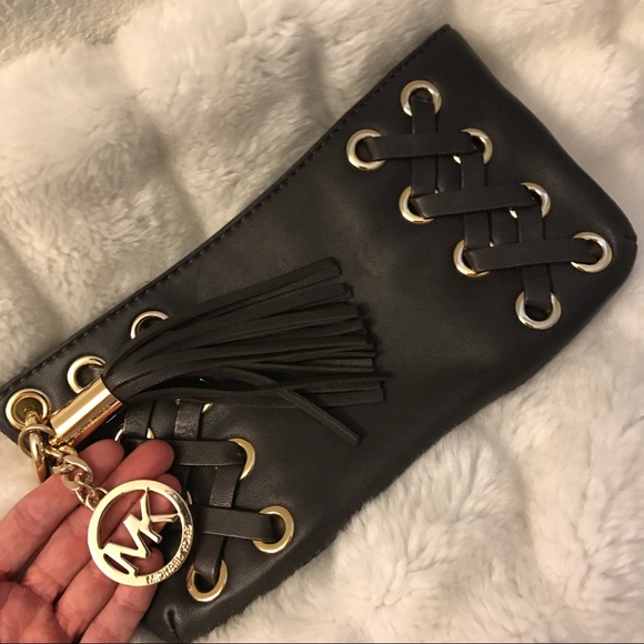 Michael Kors - Picture 1 of 1