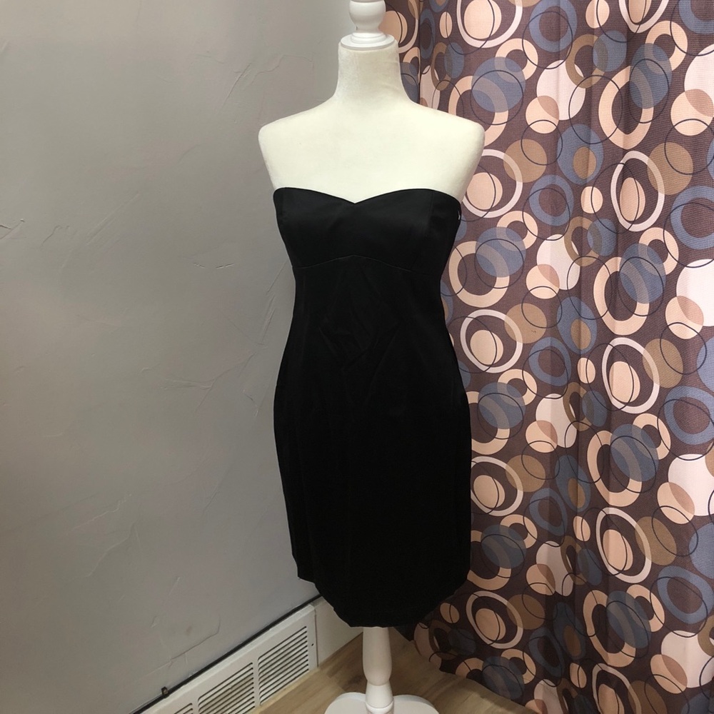 Forever 21 Strapless Black Dress