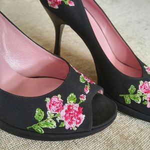 Moschino Cheap & Chic Embroidered Peep Toe Pumps