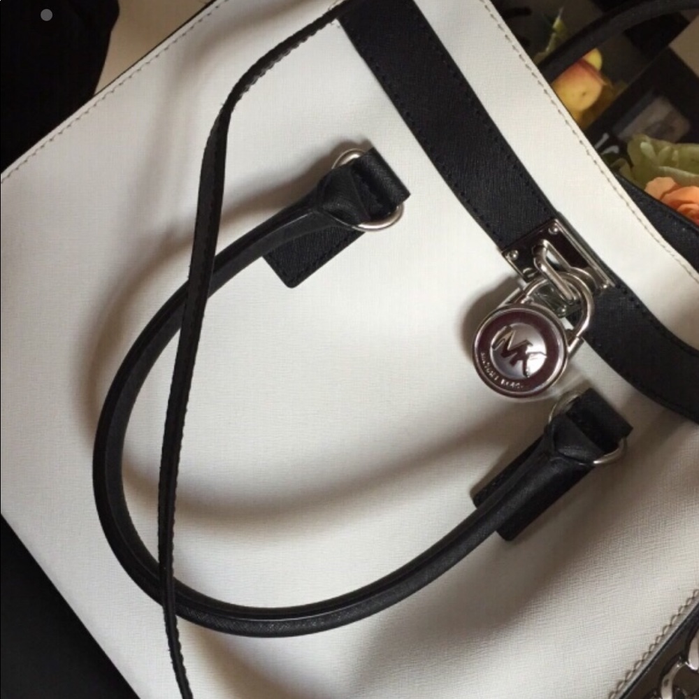 Beautiful MK bag never been used.