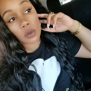 Meet your Posher, Nina