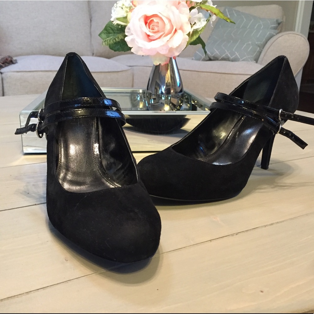 ❌SOLD❌LOFT velvet Mary Jane Ankle Strap heels