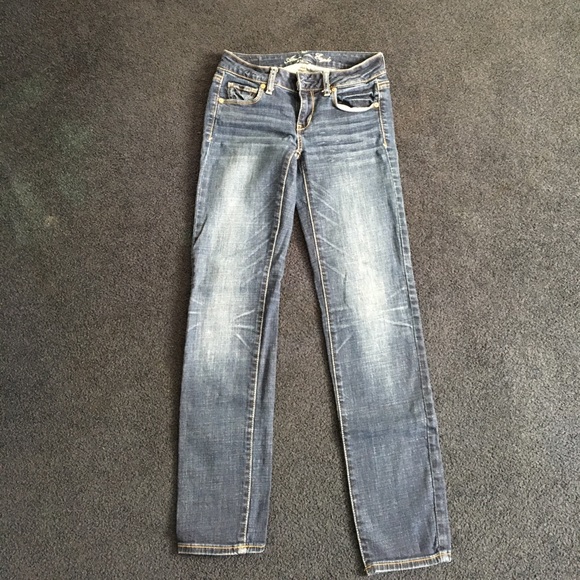 Jeans - Picture 1 of 2