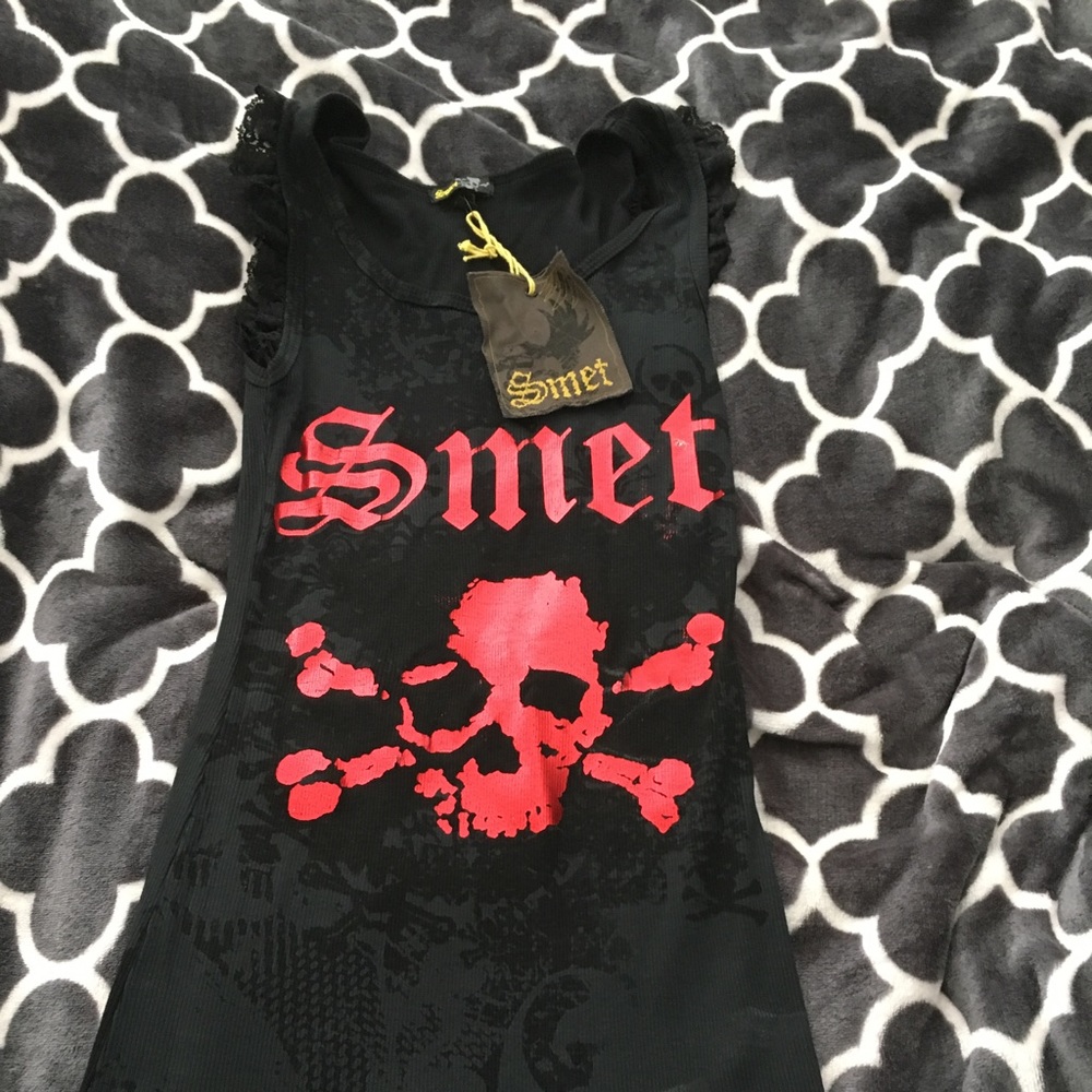 Lace sleeved tank top