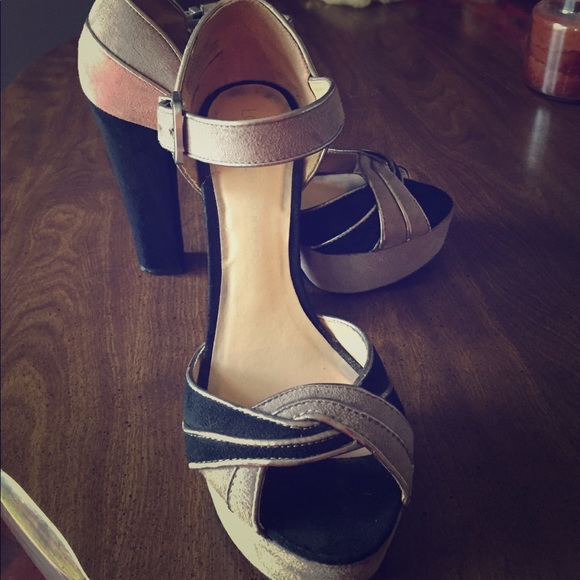 LC Lauren Conrad Shoes - Lauren Conrad Faux Suede Platform Heels