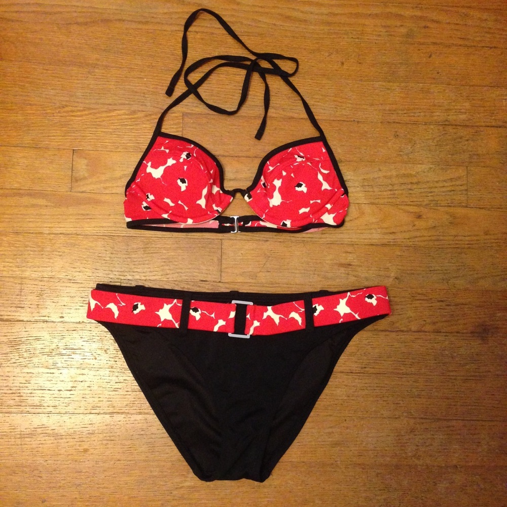 Like New! Victoria's Secret swim suit bikini