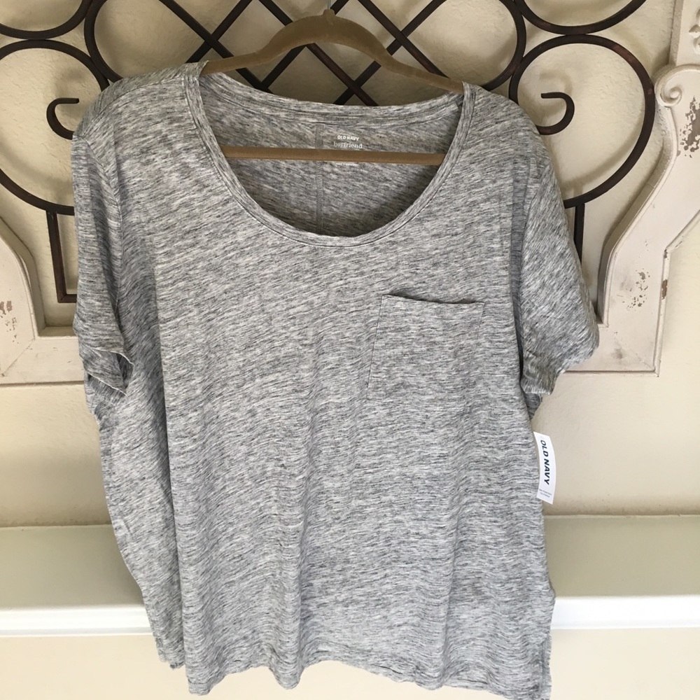 Old Navy boyfriend T-shirt NWT!