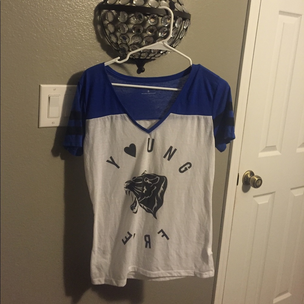 Graphic tee