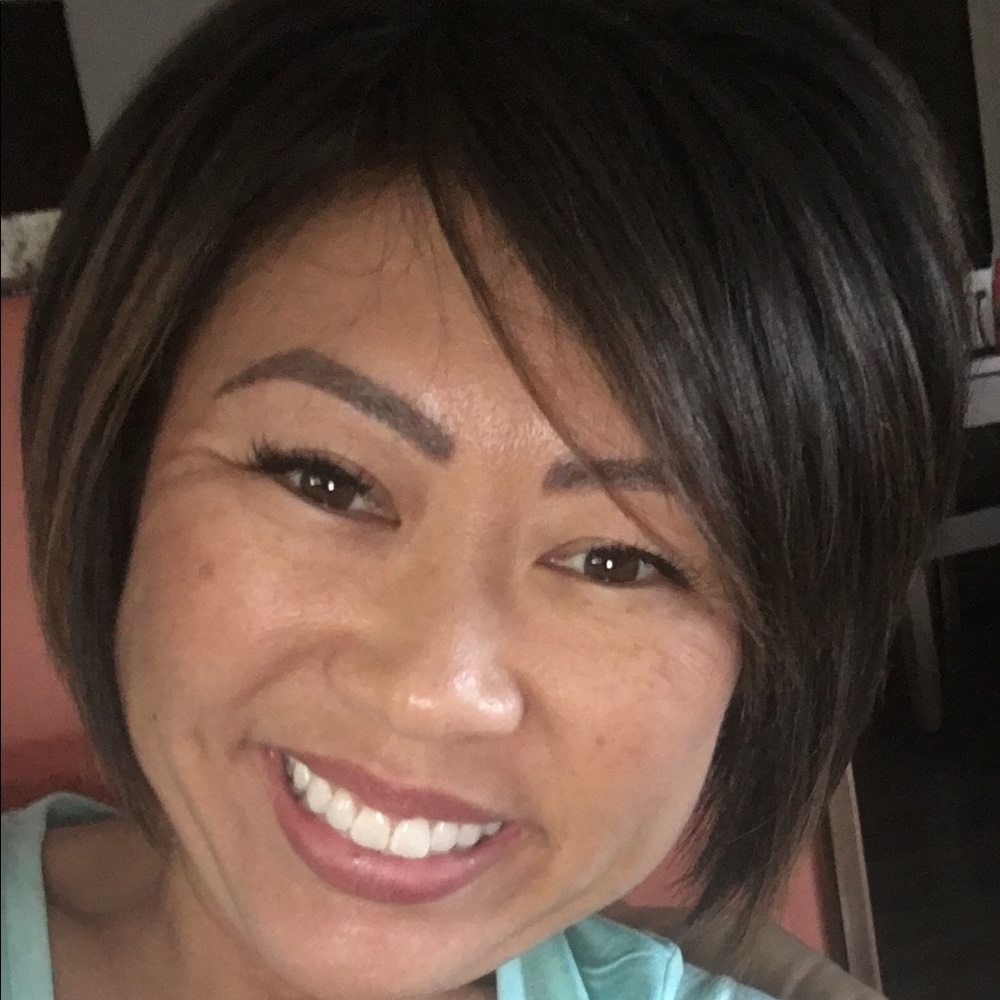 Meet your Posher, Lisa