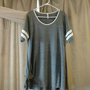 LuLaRoe Perfect T.  size xl. EUC