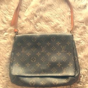 Authentic Louis Vuitton Shoulder bag or cross-body