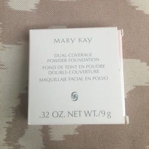 Mary Kay Dual Coverage Powder Foundation