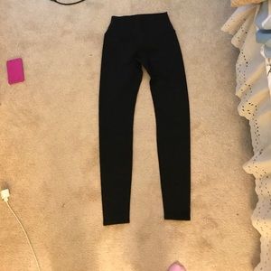 Alo yoga high wasted leggings.