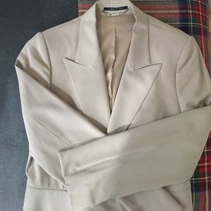BNWOT Gucci camel blazer