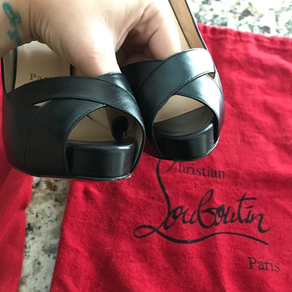 Christian LouBoutin size 8 Heels - Picture 3 of 6