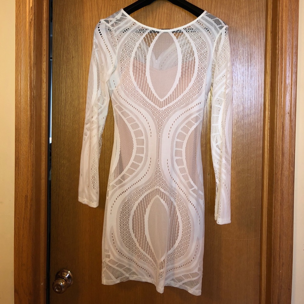 Lace white bodycon dress