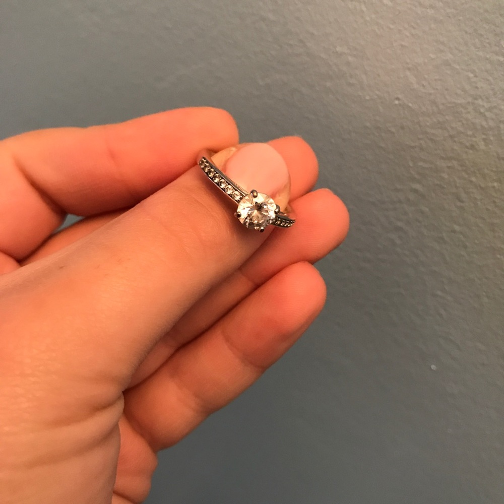Size 8 Pandora Ring