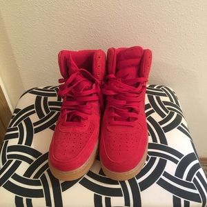 Air Force One High Top Red/Gum bottom