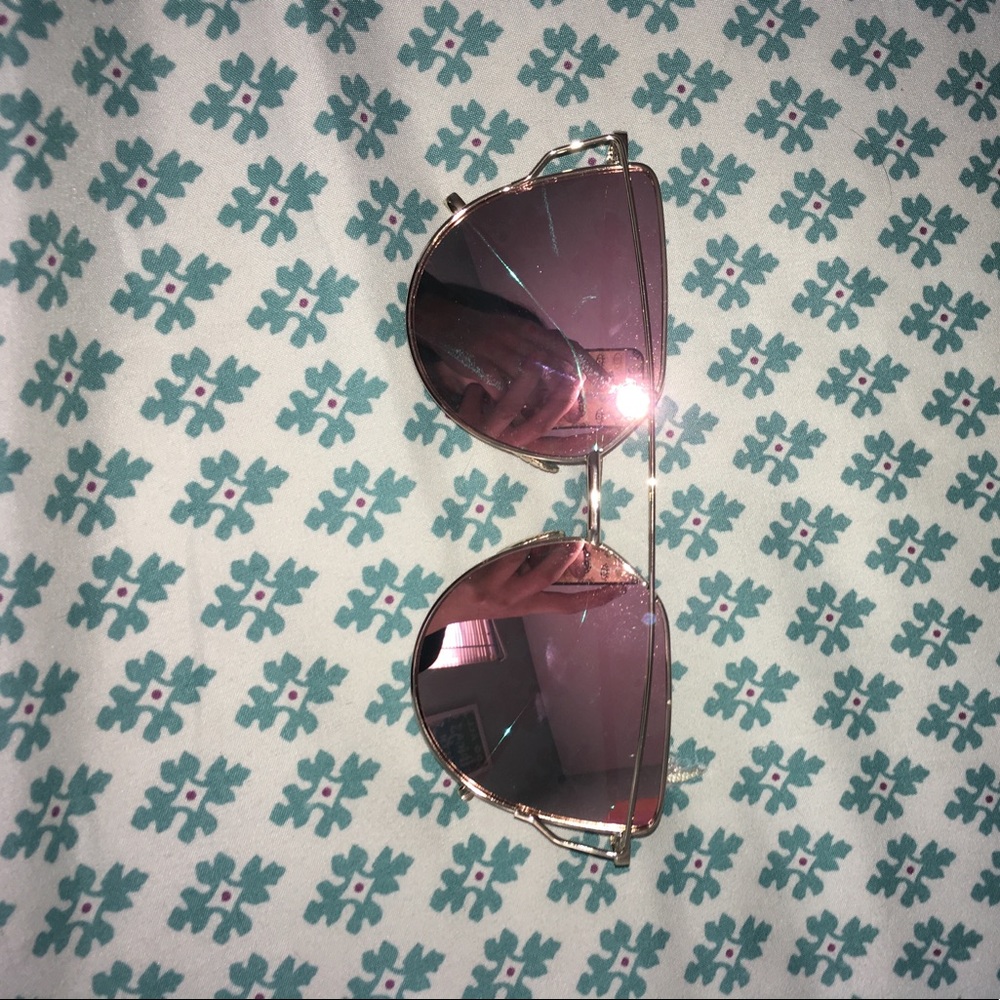 NWOT sunglasses