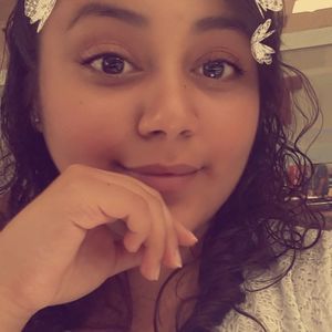 Meet your Posher, Raquel