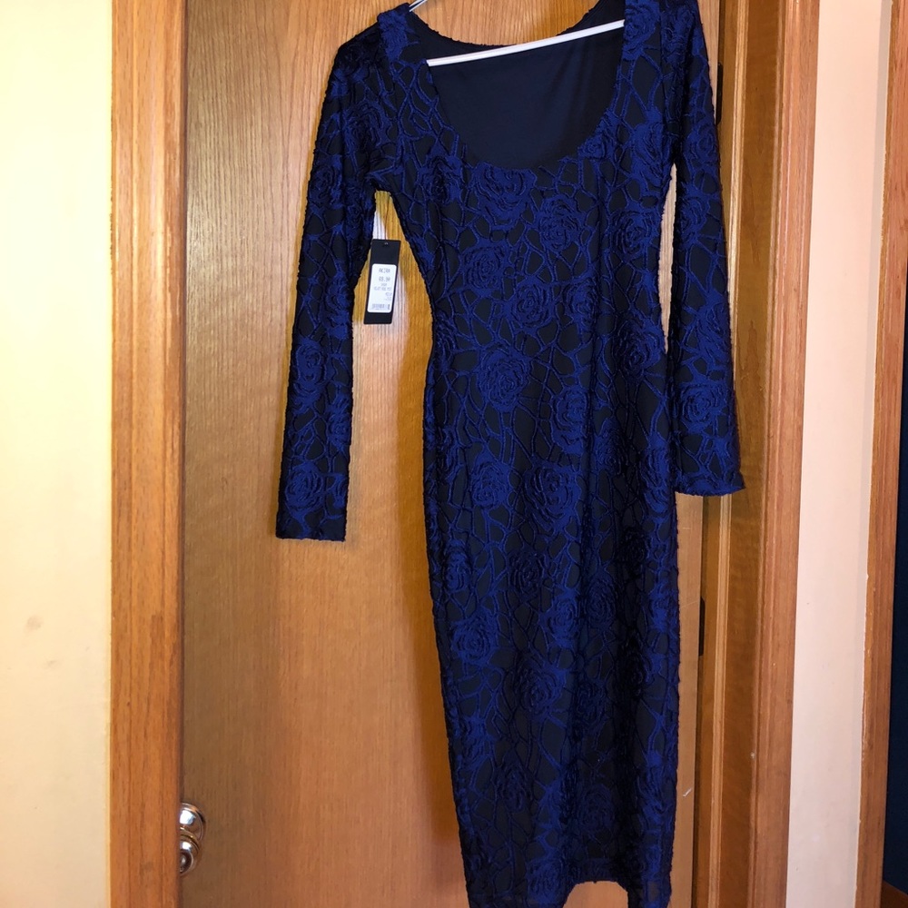 Dress - Picture 2 of 6