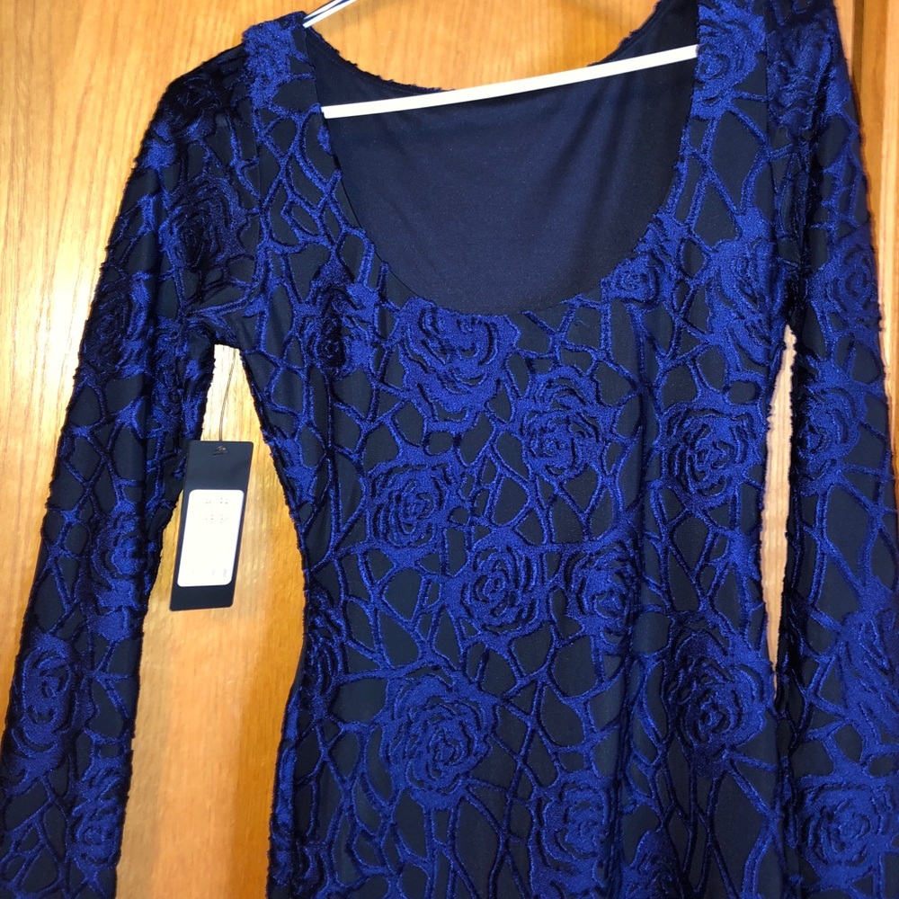 Dress - Picture 3 of 6