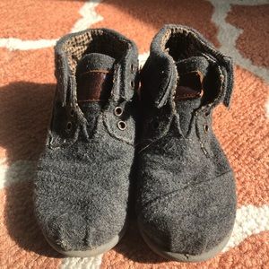 Toddler- Size 10 Tiny Tom’s botas