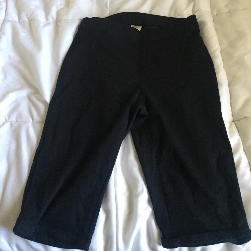 Black Jegging Capris