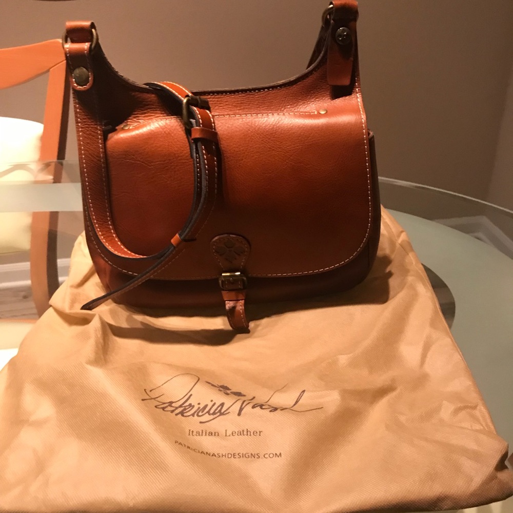 Patricia Nash London Saddle Bag