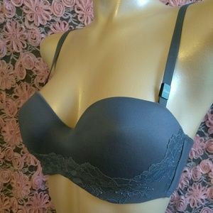 🆕 Victoria's secret Body by Victoria bra