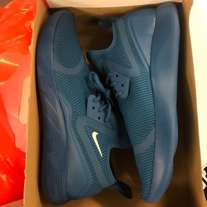 Nike lunarcharge br