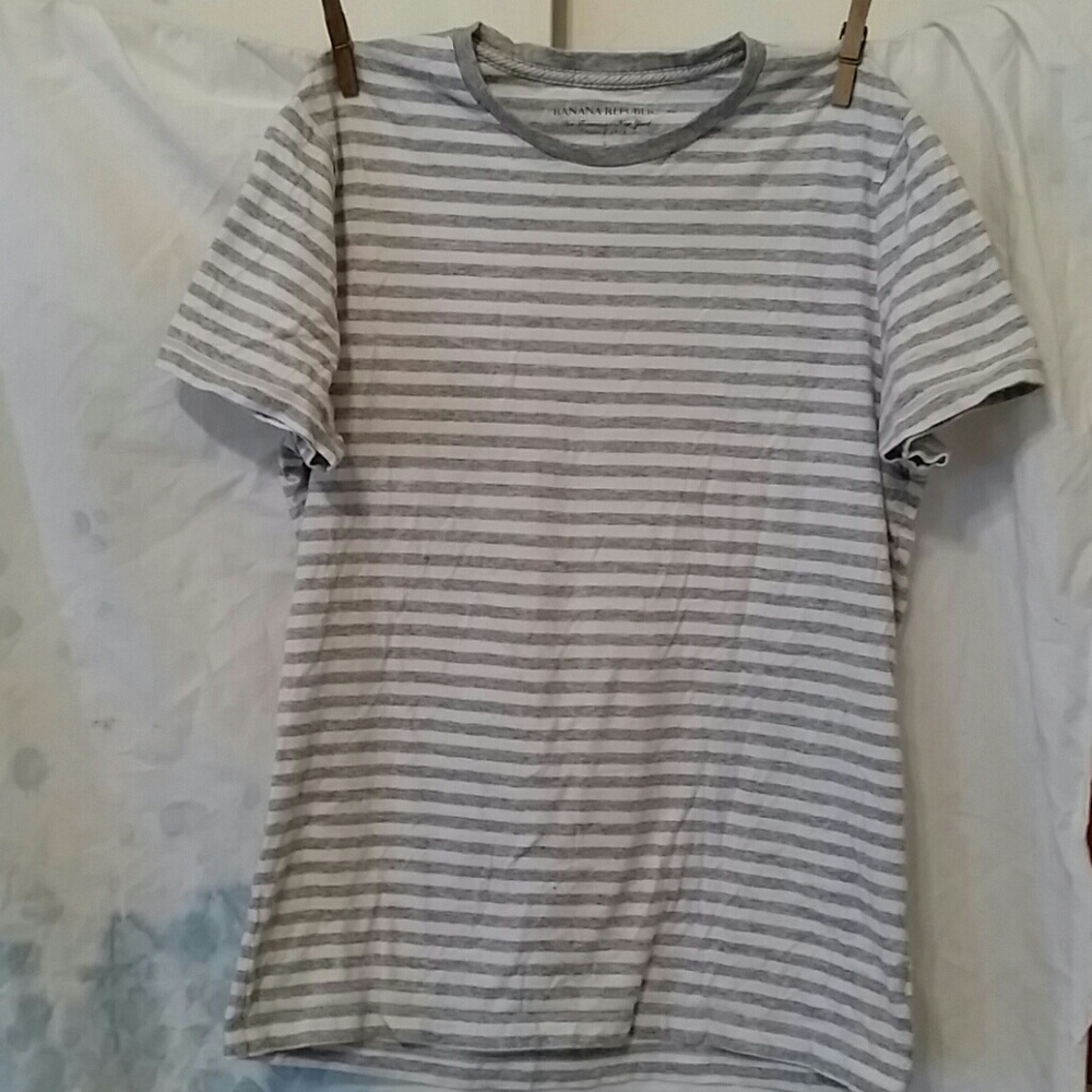 Banana Republic grey stripped Tee small euc