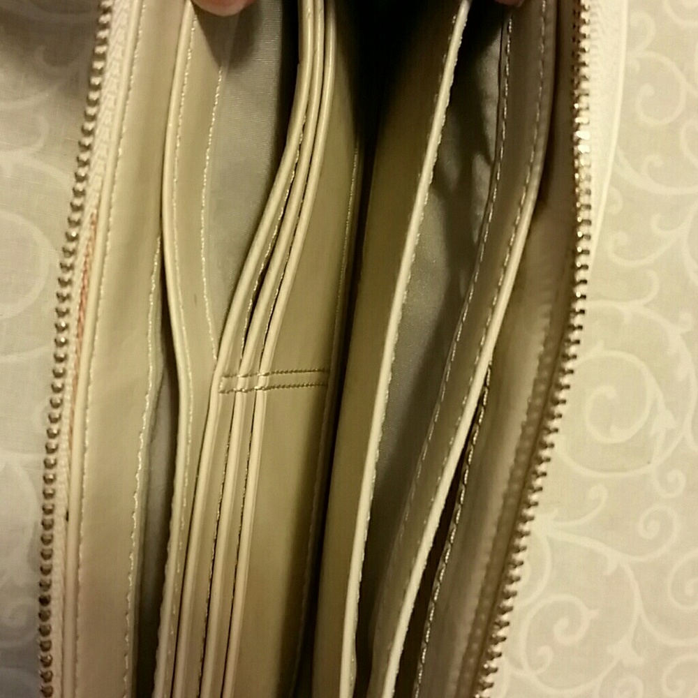 Authentic Coach wallet - Picture 5 of 8