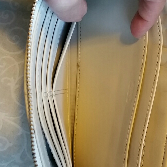 Authentic Coach wallet - Picture 8 of 8