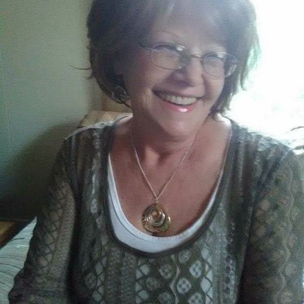 Meet your Posher, Tina