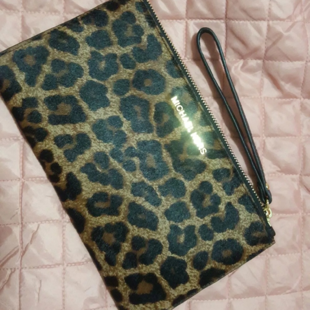 Michael Kors haircalf large clutch
