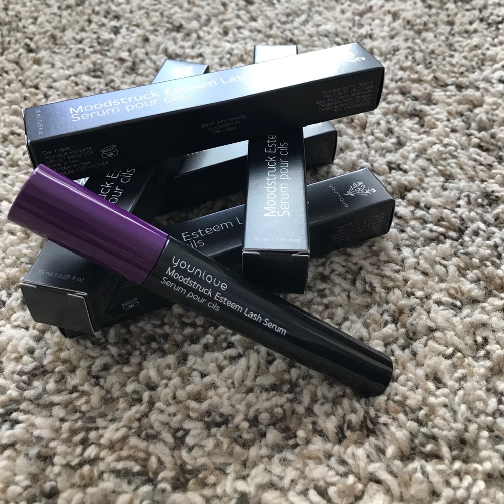 Younique Moodstruck Esteem Lash Serum